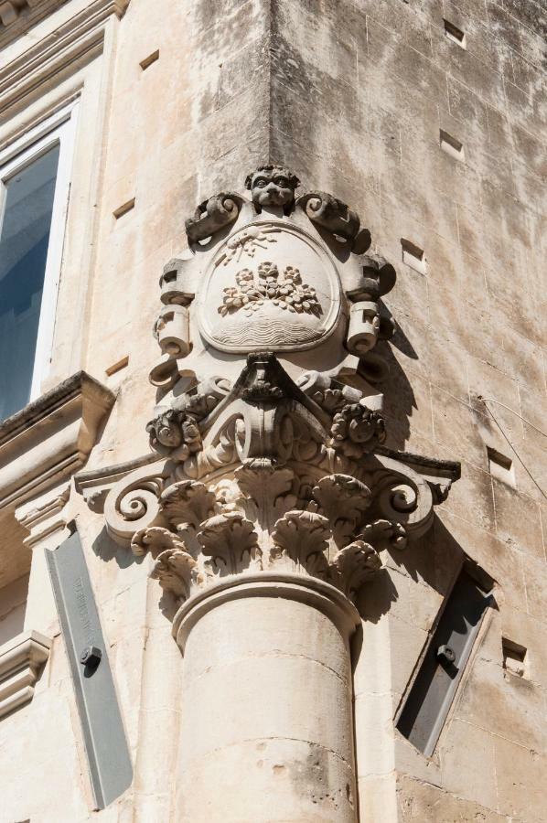 לצ'ה Rooms Palazzo Paladini מראה חיצוני תמונה